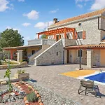 Luxurious In Prázdninový dům Biograd Na Moru