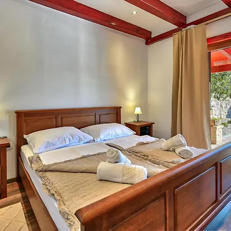 Luxurious In Semesterbostad Biograd Na Moru