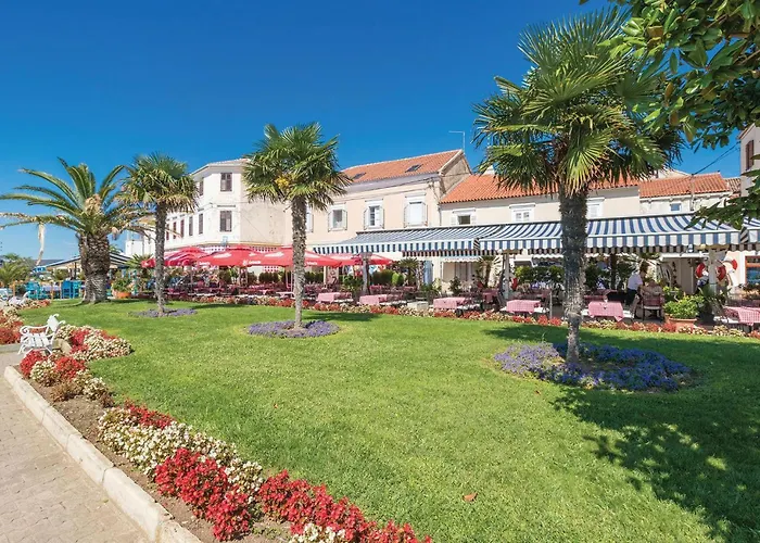 Lovely In * Biograd Na Moru
