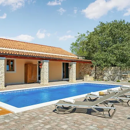 Luxurious In Vikendica
