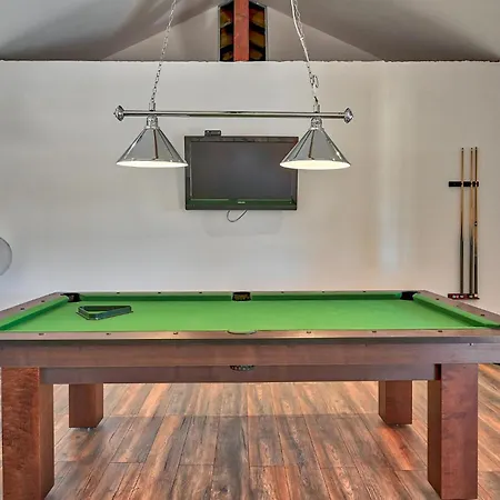 Lovely In * Biograd Na Moru